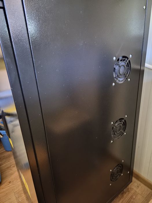 STABILIZATOR trifazat 45kva UPSET cu servomotor.