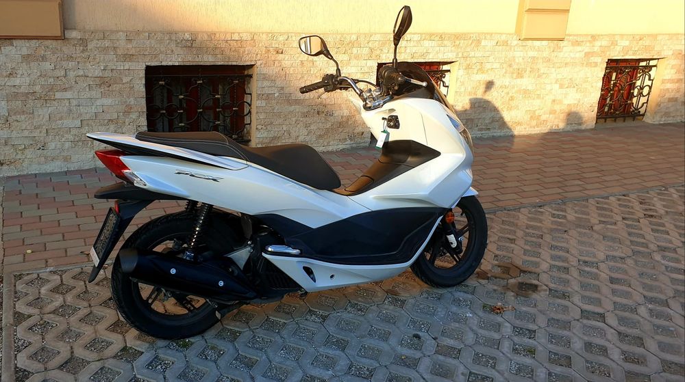Scuter Honda PCX 125 2018