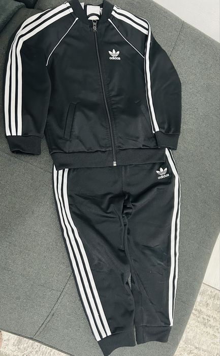 Trening adidas marimea 104