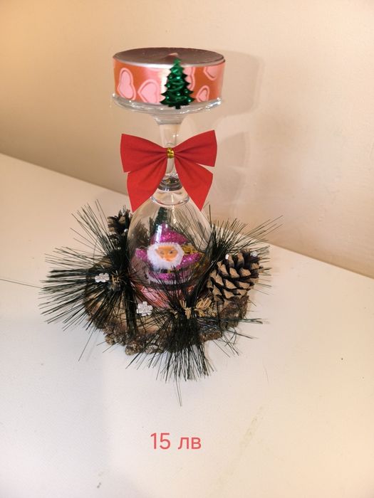 Коледни сувенири и свещници