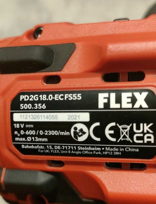 Bormasina cu percutie si de Rigips Flex de 18V  5Ah și înc, rapid.