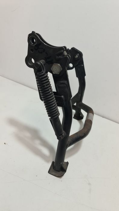 Yamaha MT09 MT 09  piese : scaun , cric central, motor , scarite , ghi