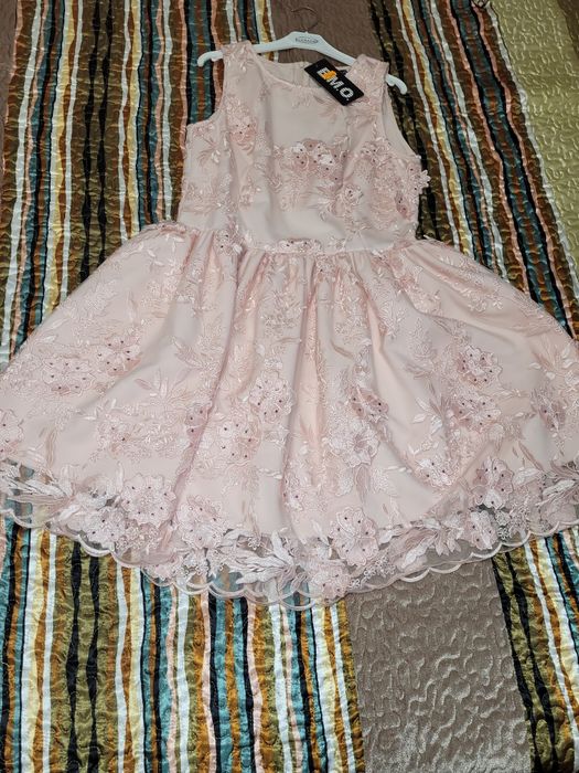 Rochie de zi  ,noua cu eticheta