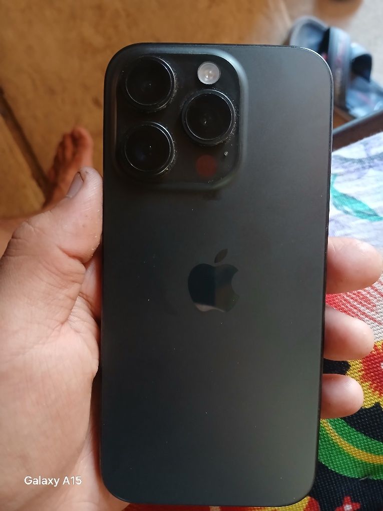 Iphone  15 pro ..