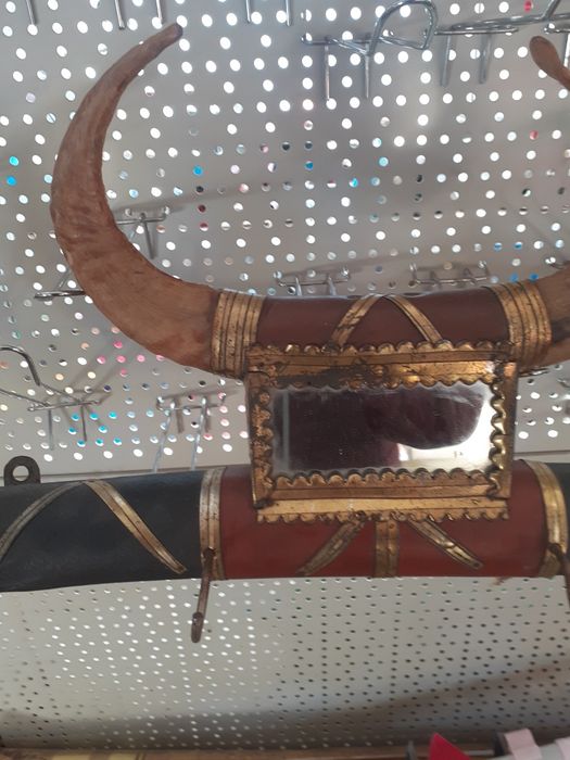 Старинна  закачалка  от  рога