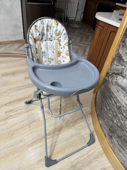 Продаю столик для кормления в хорошем состоянии