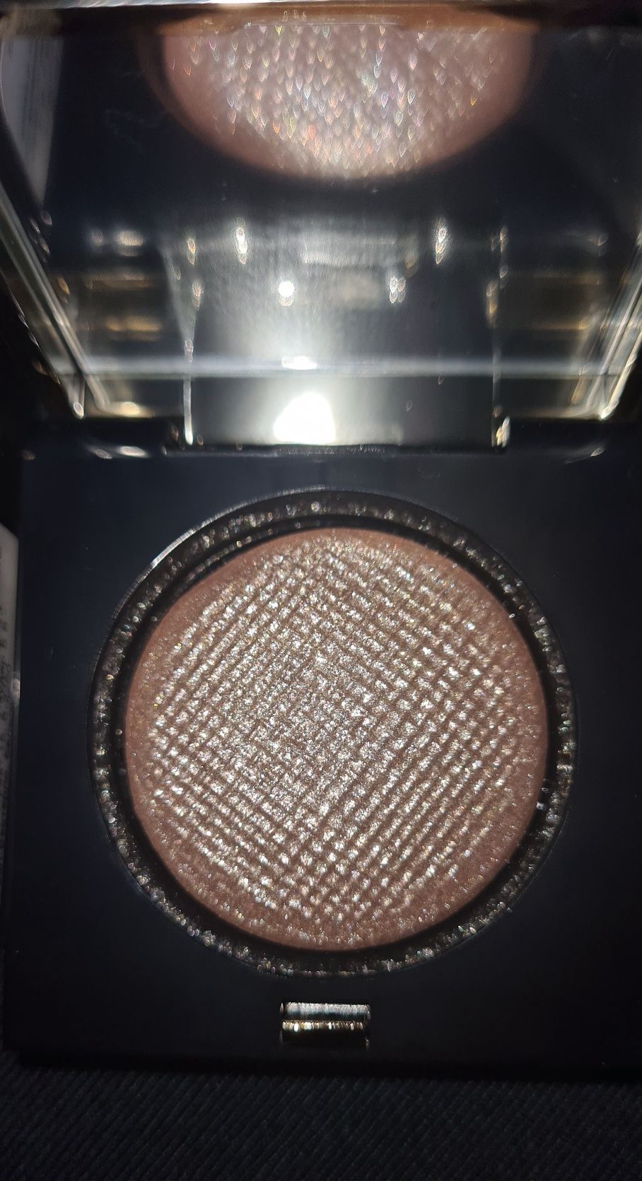 Bobbi Brown Moonstone.