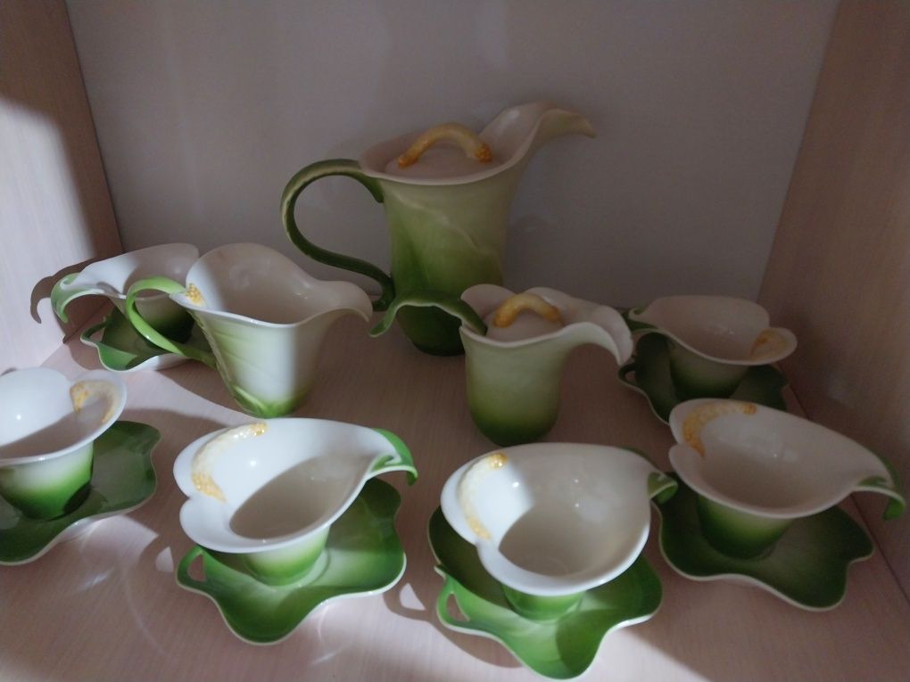 Продам сервиз кофейный