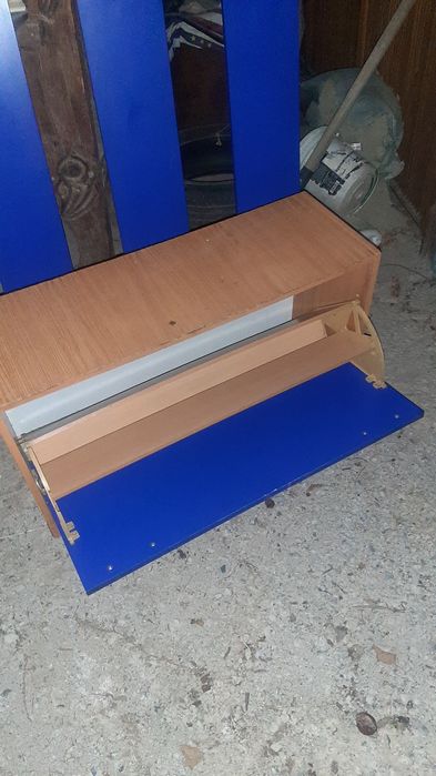 Продам мебель в прихожку