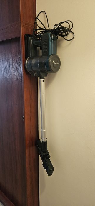 Вертикална прахосмукачка Rohnson