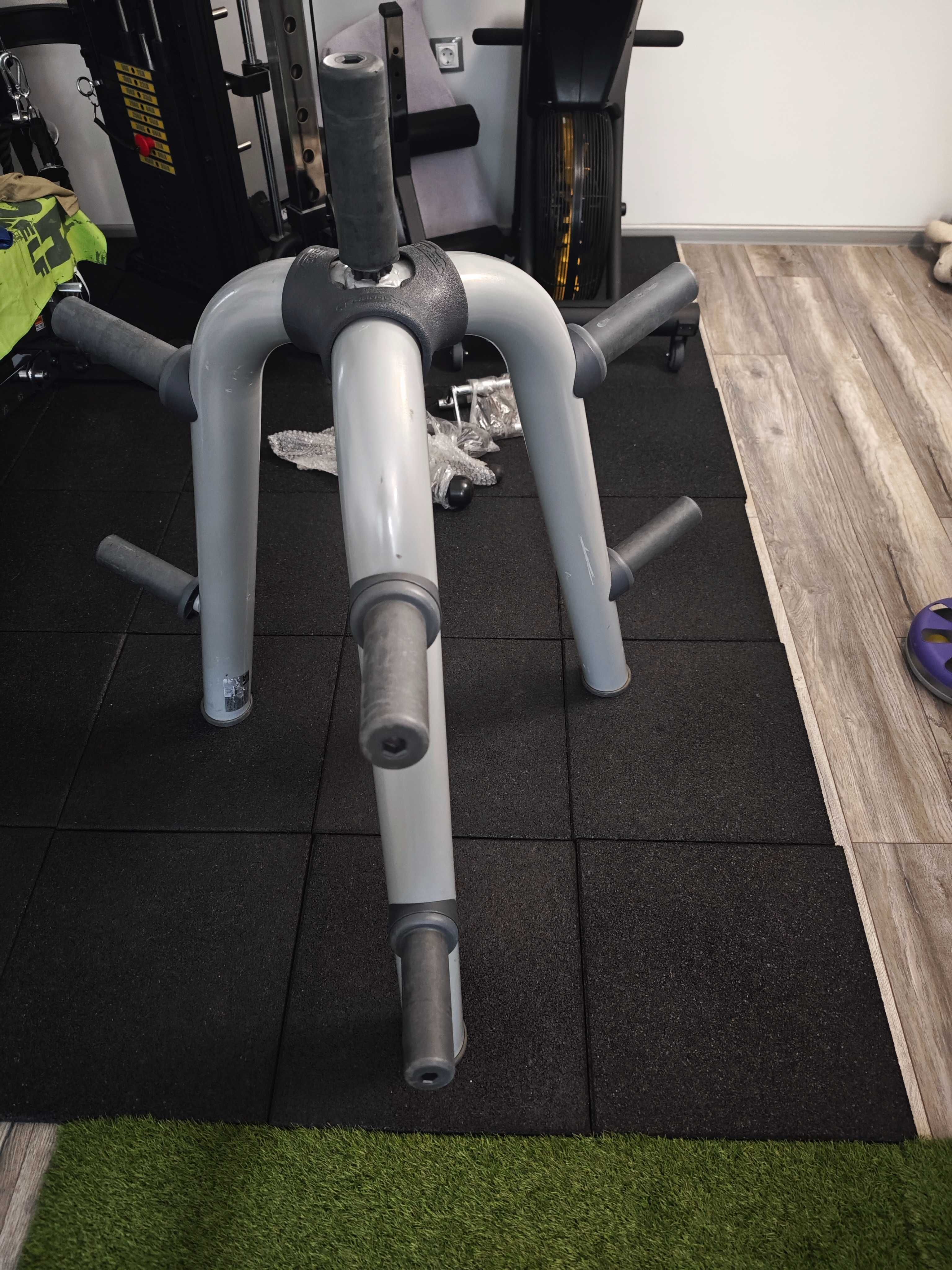 Стойка за дискове , Plate Rack Стойка за тежести Technogym Ф50