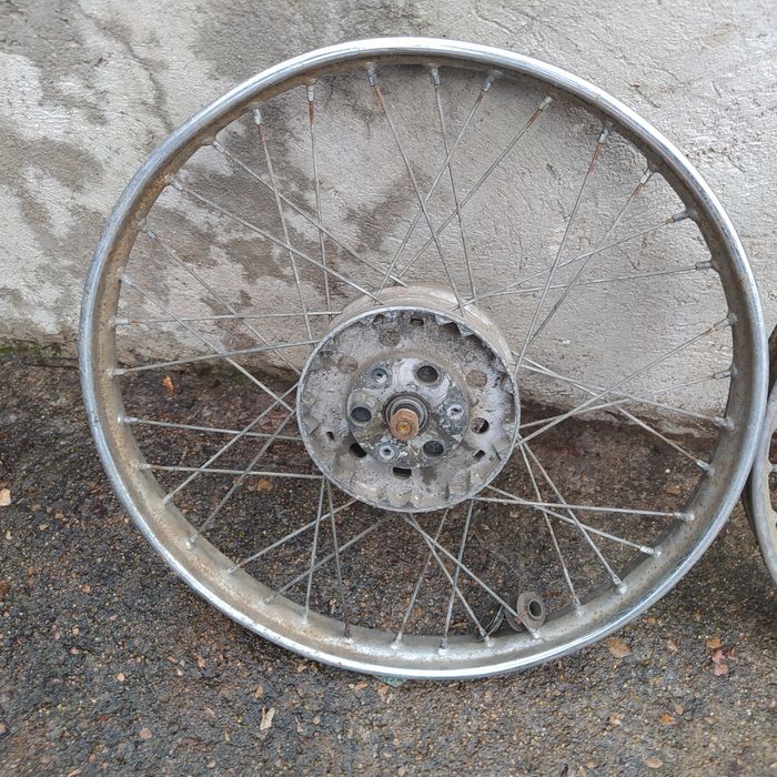 Части за ИЖ, Ковровец и Балкан