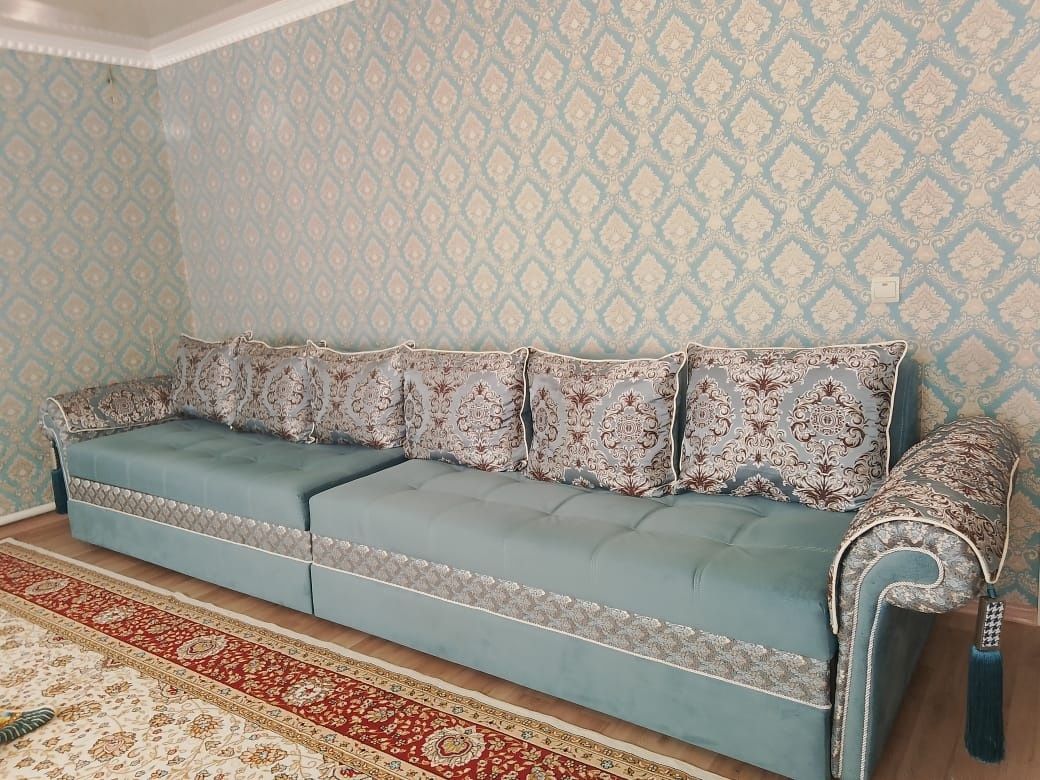 Продам диван 4 метр