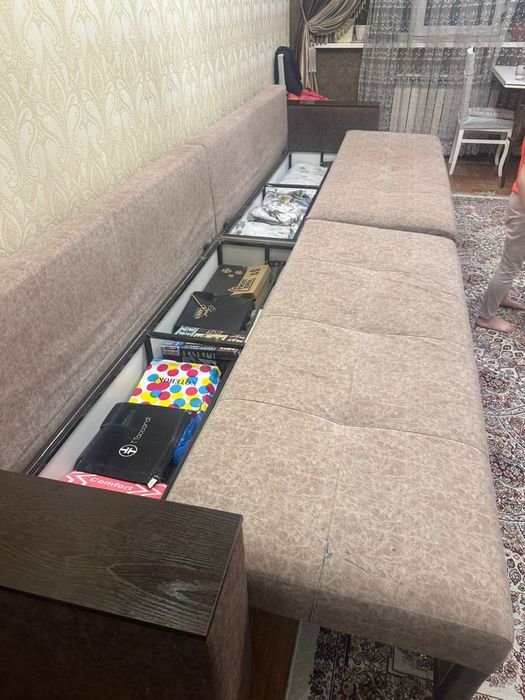 Диван в отличном состоянии