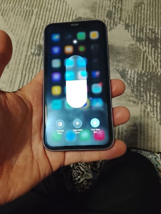 Iphone 11 64gb radnoy