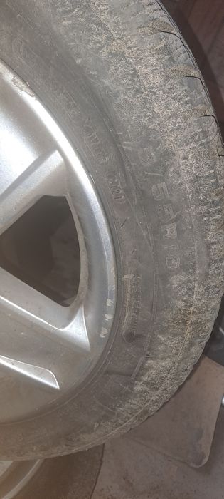 Jante de aluminiu și cauciucuri