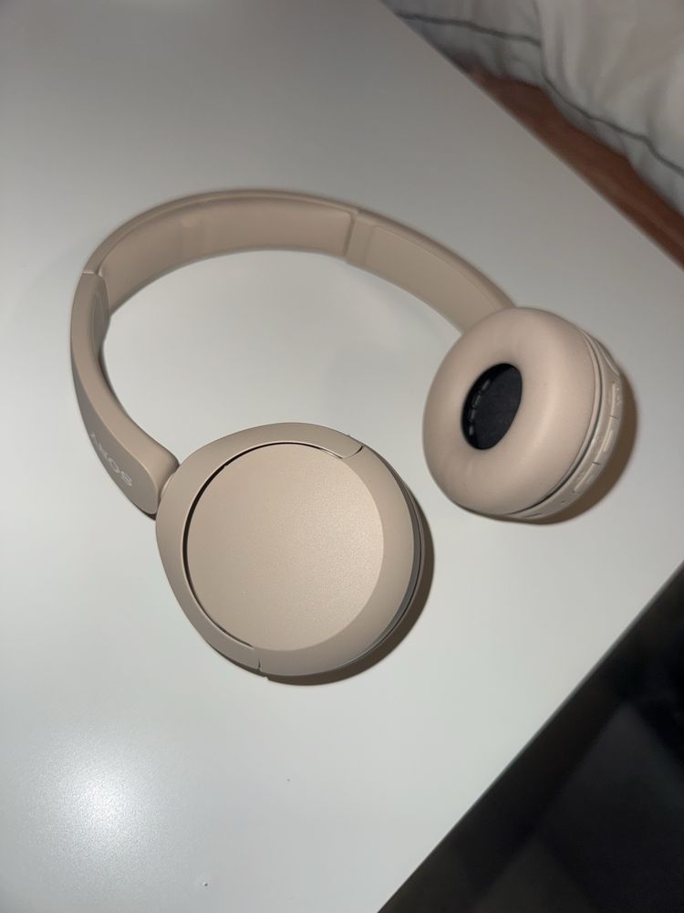 Слушалки Sony WH-CH520