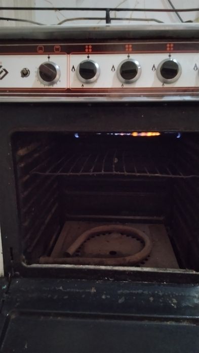 Брест газ плита сотилади.