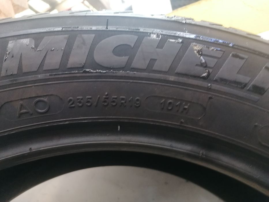 235/55/19 2*Michelin iarna 101h dot 0817.  4,,09mm