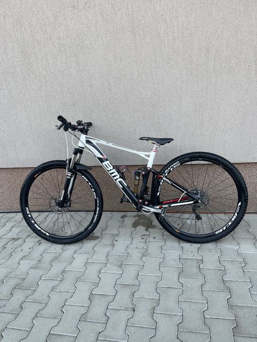 Bicicleta  enduro full suspension BMC carbon. Preț fix