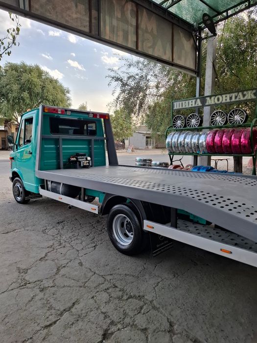 Mersedes benz evakuator