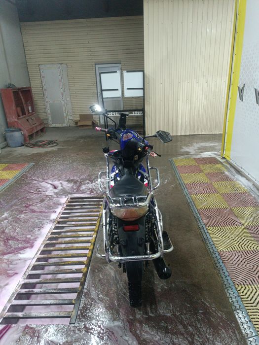 Bikeland avangard moped sotiladi , 110cc holati ideal 20000 probeg