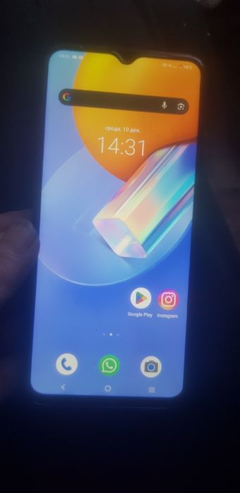 Срочно продам телефон