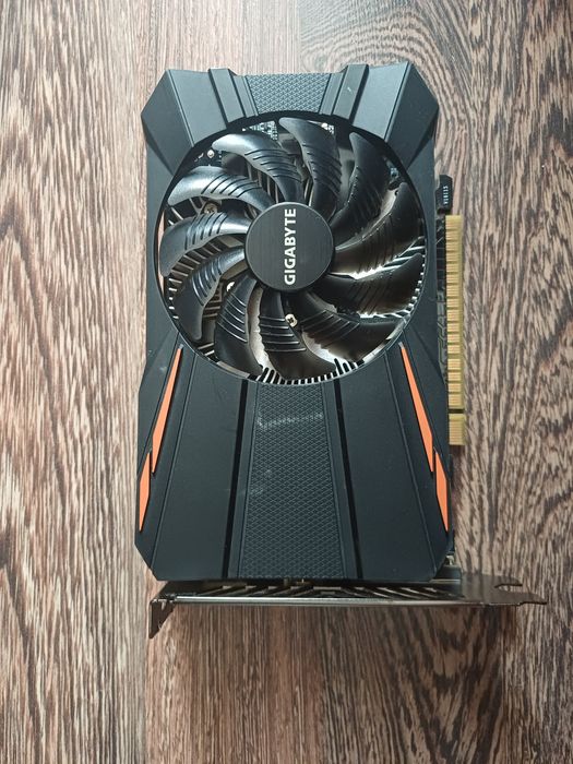 Vand placa video gtx 1050 2Gb