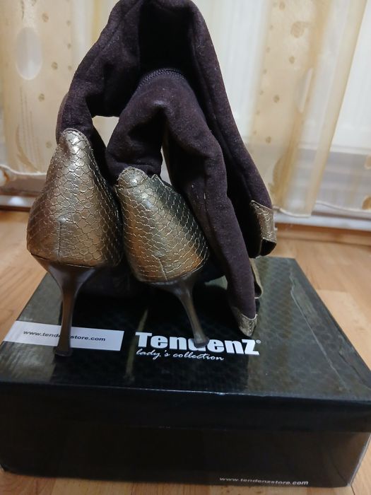 Vând cizme ptr.damă