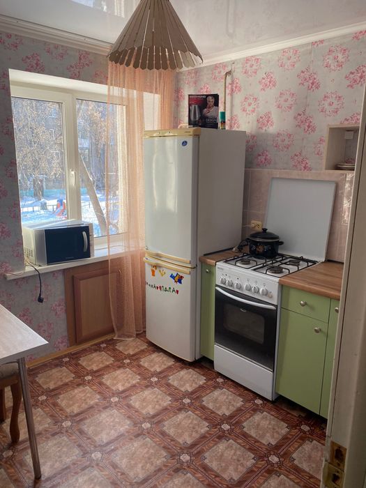 2 квартиру по суточно по часам в районе колхозного рынка