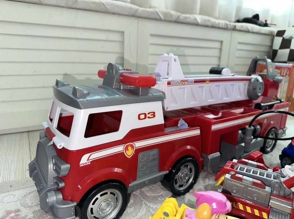 голяма пожарна Песпатрул+ колички и герои