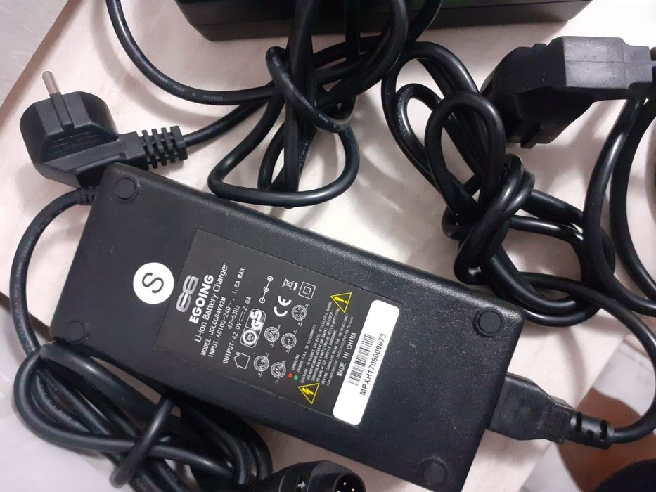 Alimentator Încărcător 42V 2A Trotineta Electrica,Hoverboard