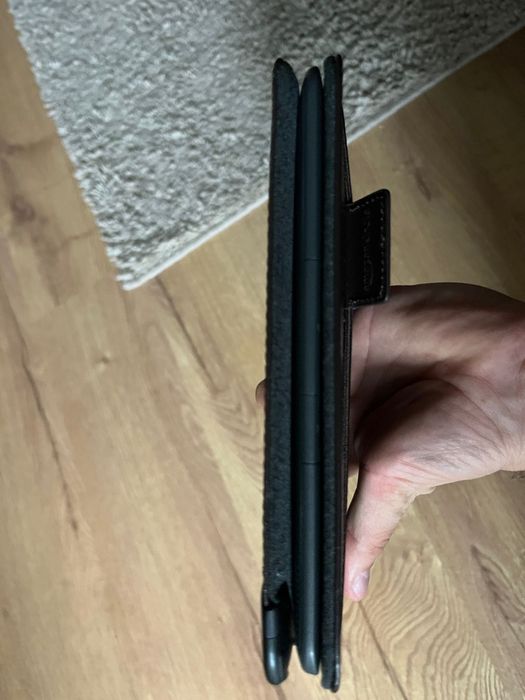 Kindle 3 cu husa originala led