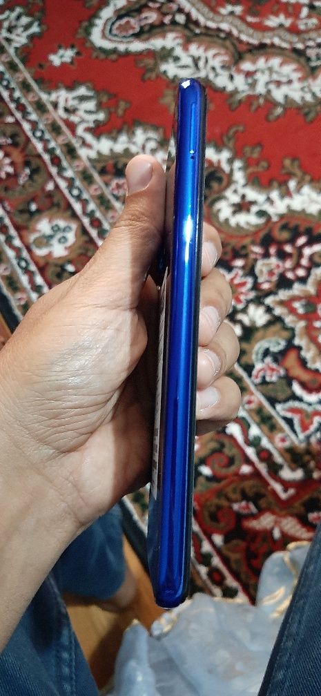 Продам Redmi Note 8 64/4 Global