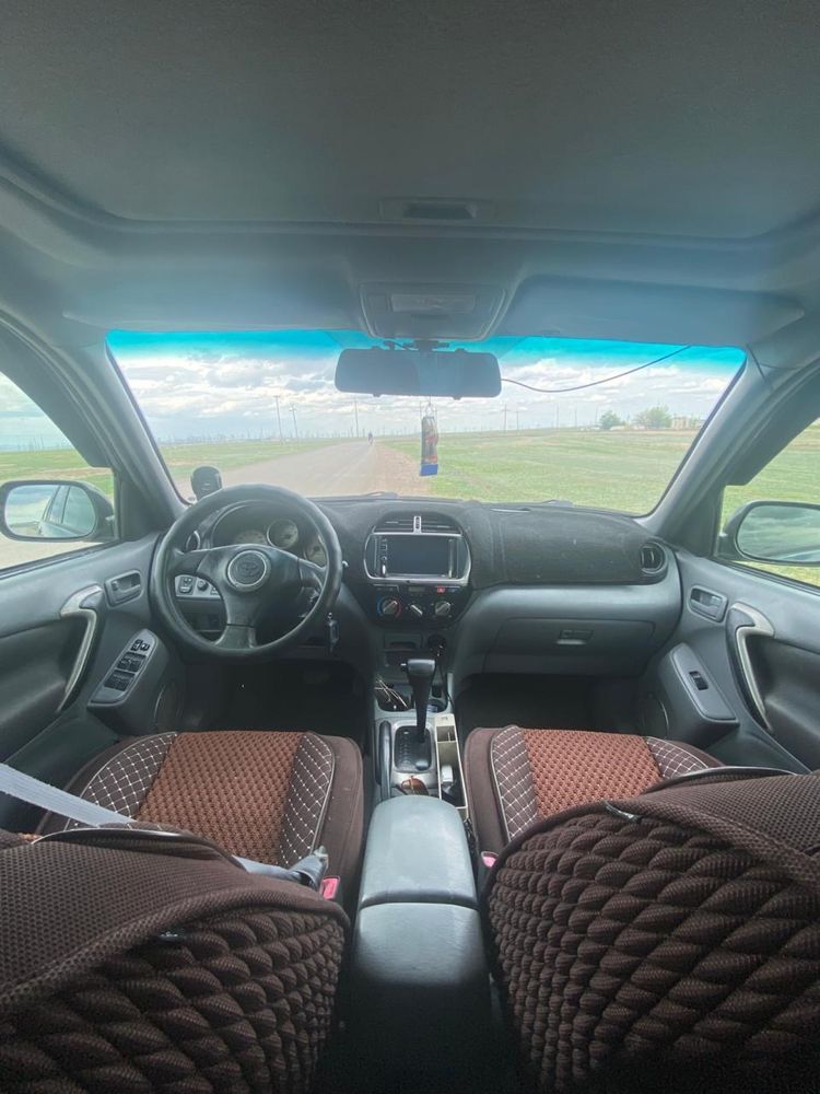 Продается Toyota Rav4 в отличном состоянии