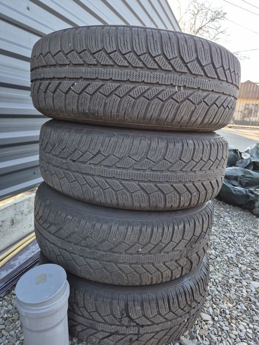 Vând jante+cauciucuri de Wv Tiguan 215/65/17 M+S 5/112/17