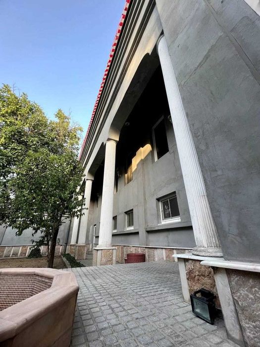 Sotiladi Дом Центр Яккасарай Махаля Хамид Сулейманов 5 соток 3 уровня