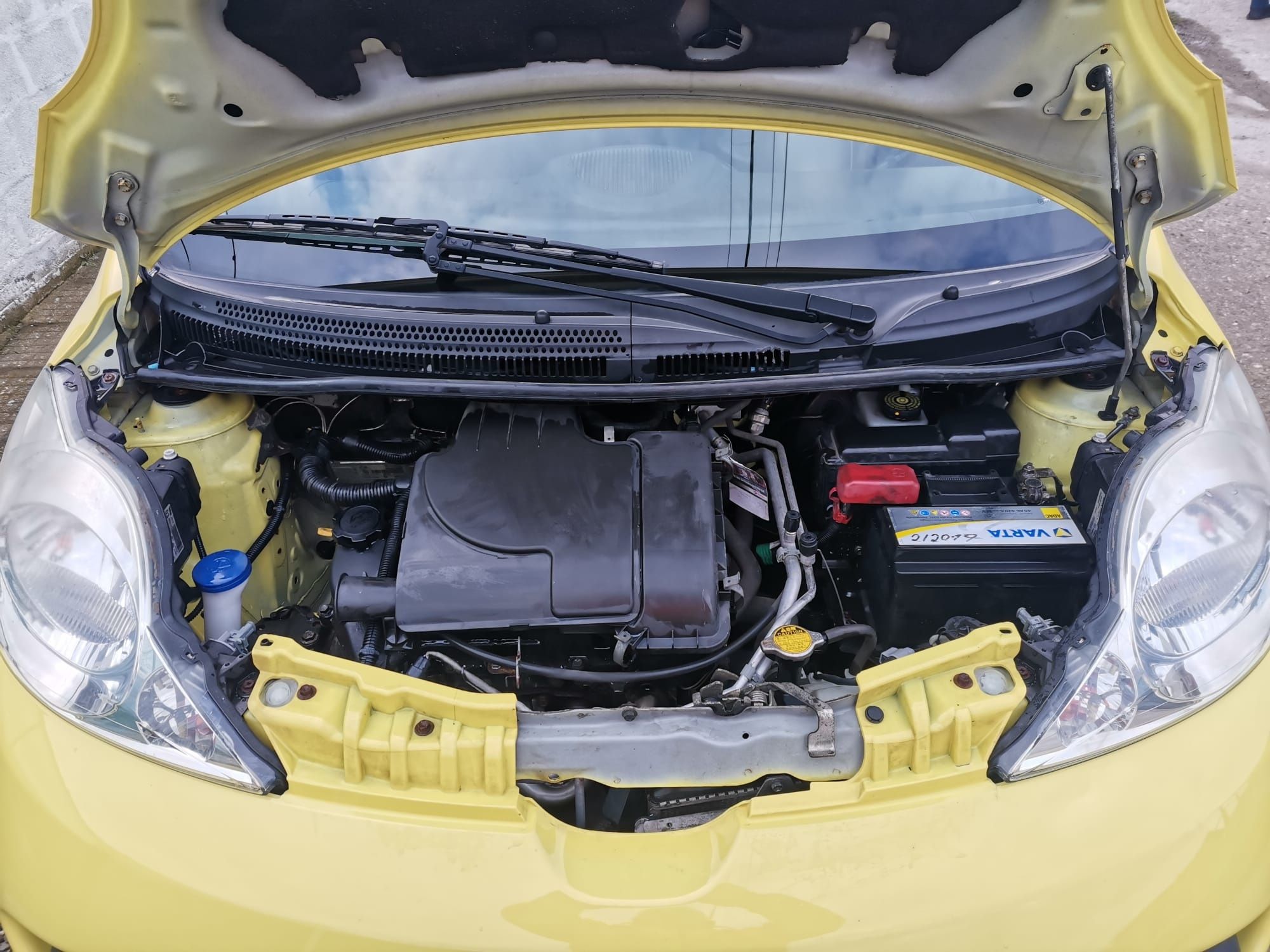 Peugeot 107 1.0 Бензин