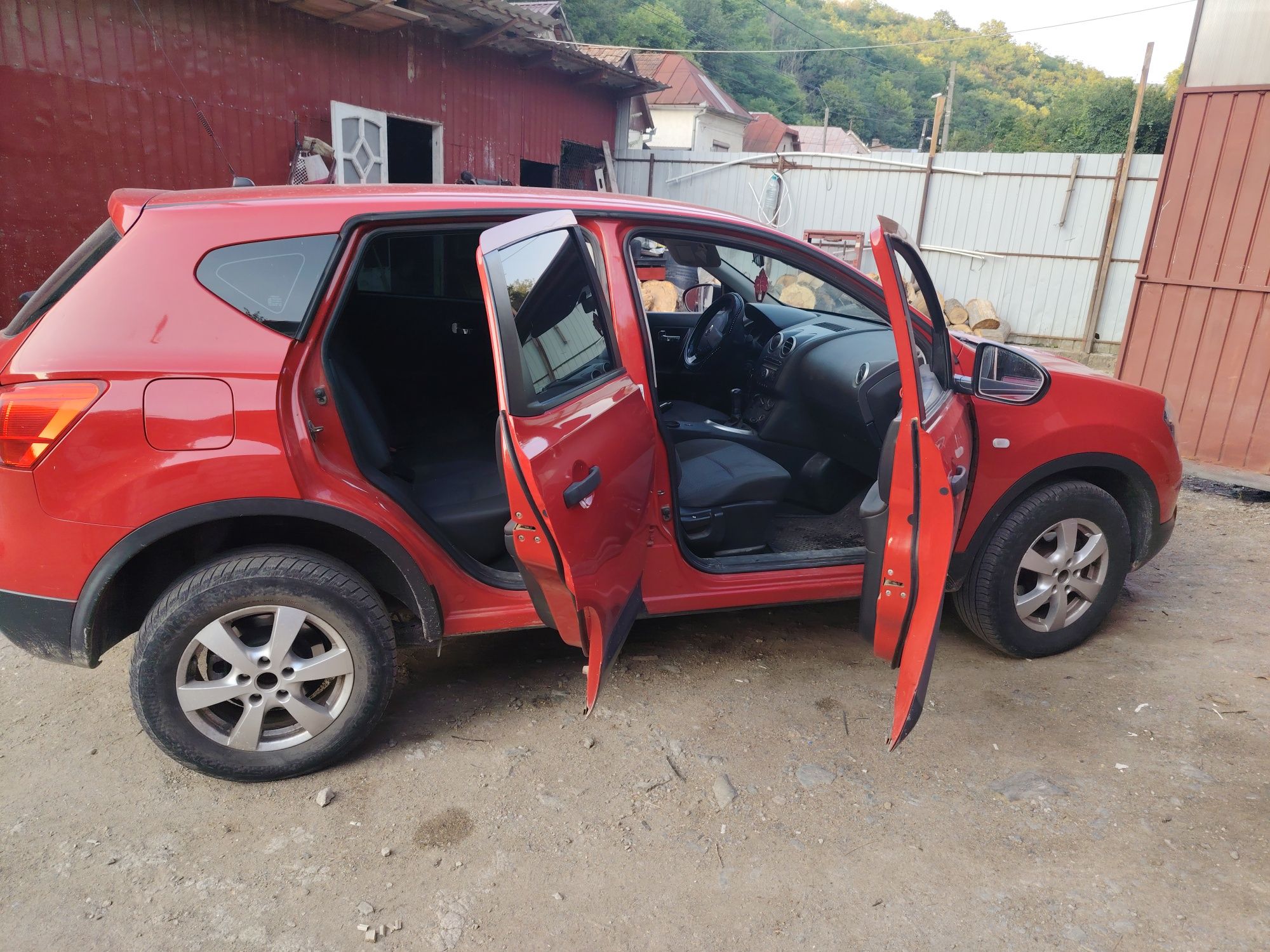 Vand/Schimb Nisan Qashqai cu tractor U650 cu troliu pe aer
