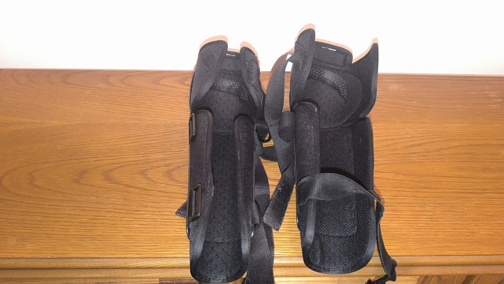 Protectii tibiere genunchiere