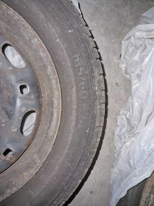 Vand Anvelope Vara MICHELIN Energy Saver cu Jante 185/60/14