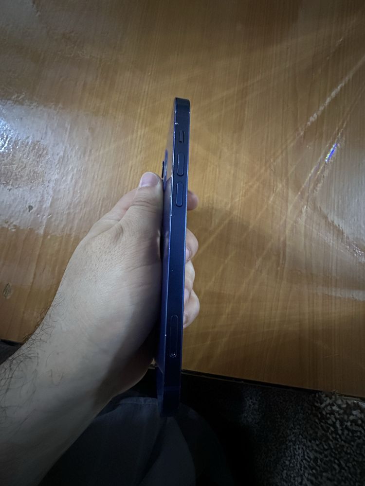 Iphone 12  128GB L/LA region