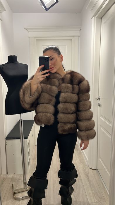 Blana moua 2 in 1 ciocolatie, se face si vesta