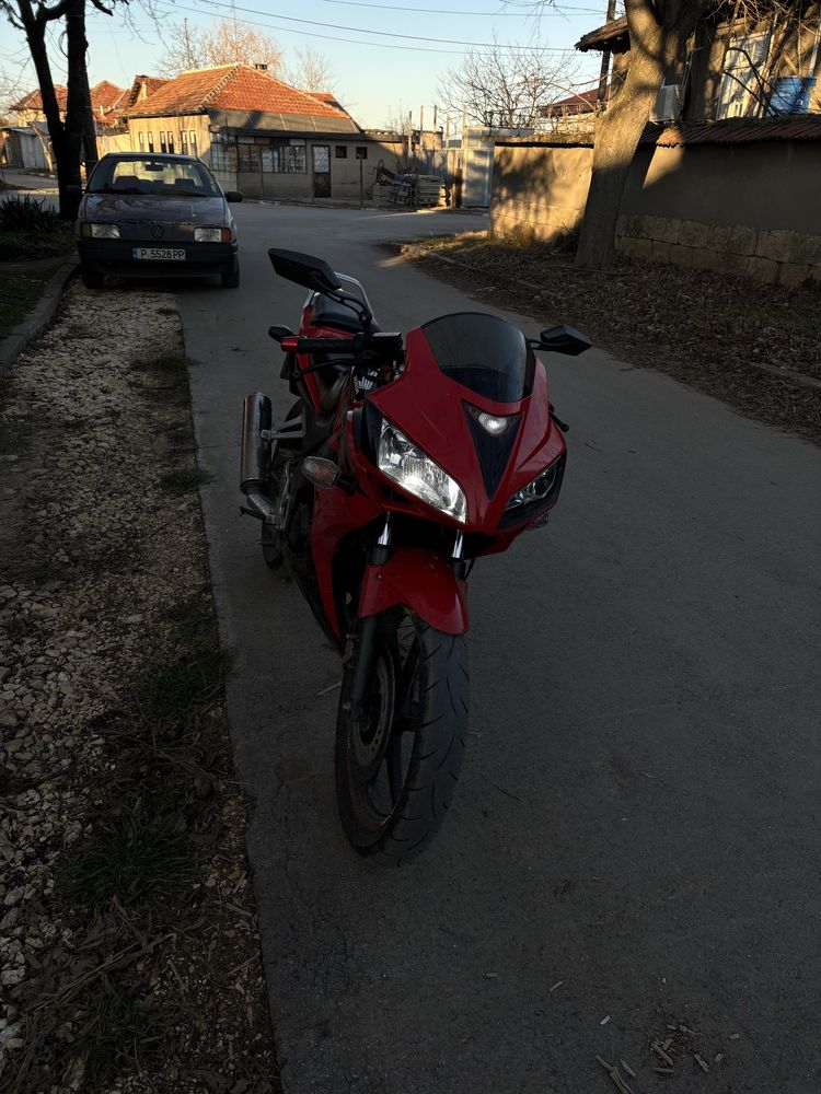 Honda cbr125r 08