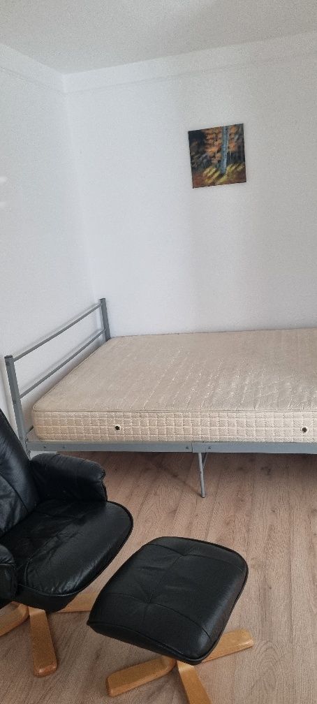 Vând apartament zona Alexandru