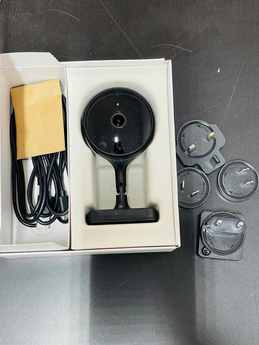 Eve Cam - Cameră inteligentă de interior, rezoluție 1080p, Wi-FI