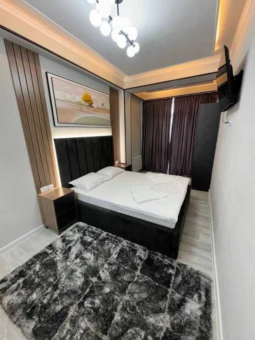 Сдаётся  2- комнатная квартира на Яшнабадском 208*