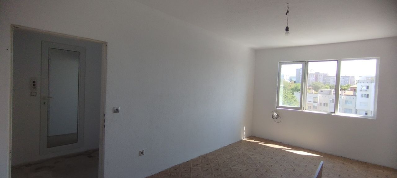 Продава се Едностаен апартамент в Хасково, Бадема - 50 кв.м за 867 €/кв.м - Снимка #2