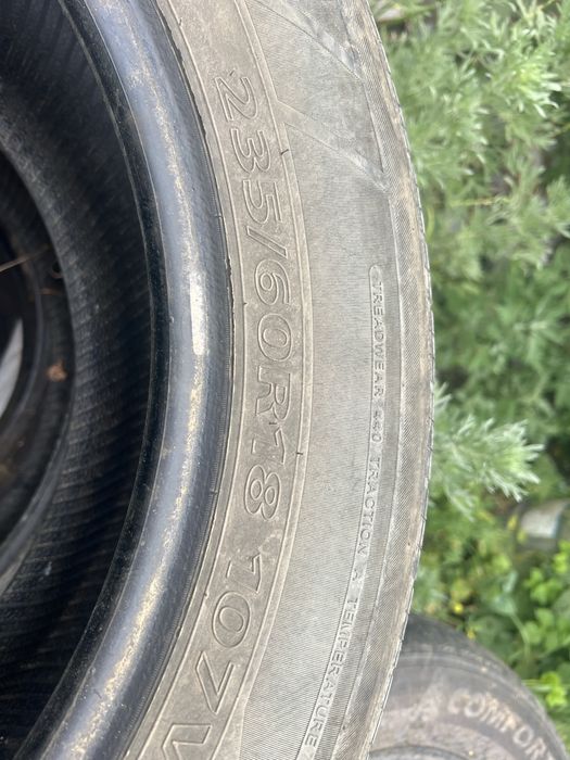 Продам шины 235/60/18 летние в отличном состоянии