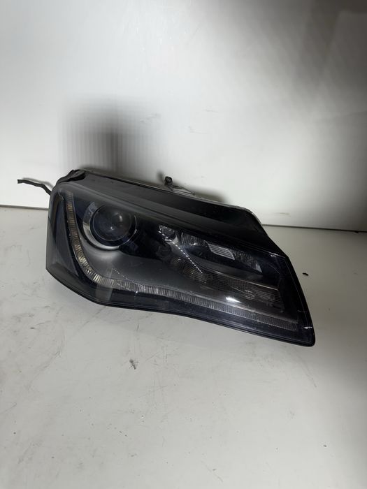 Десен фар Bi xenon audi a8 d4 4h desen far